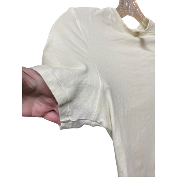 SKIMS short sleeve off white top size small / petite - Picture 3 of 6